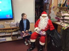 Look who came to visit P4!🎅🏼